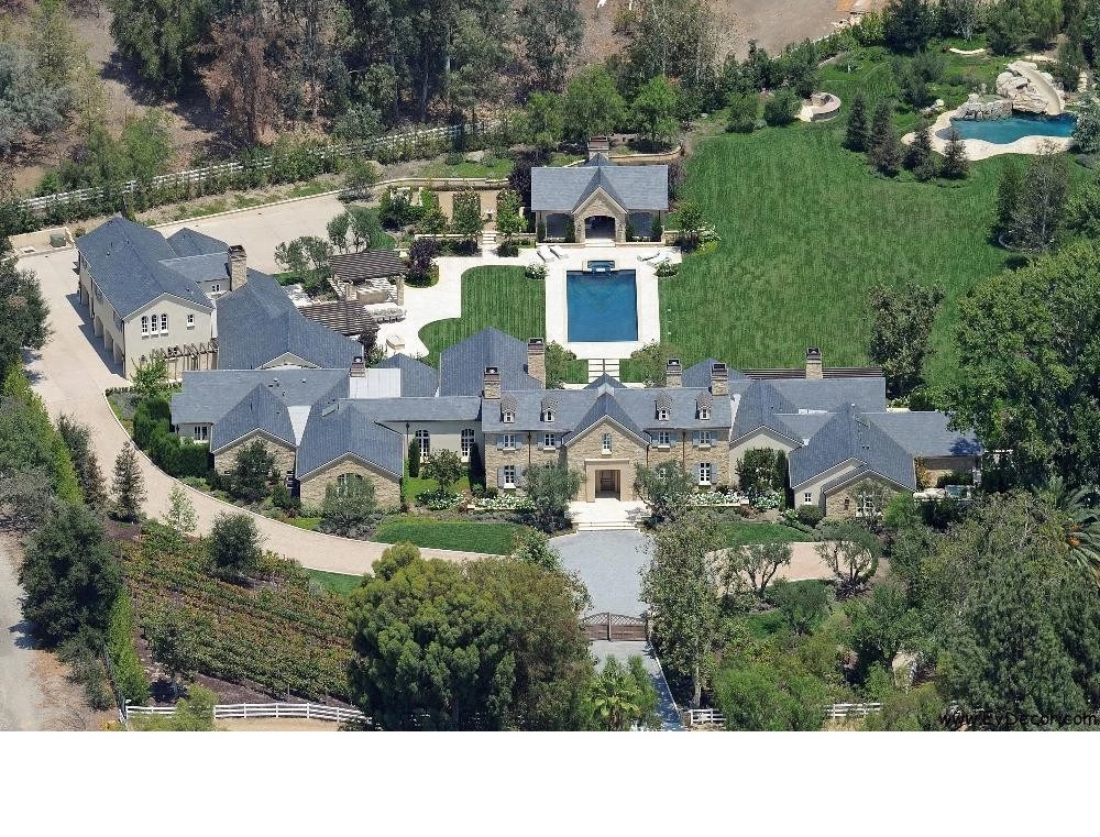 Kim Kardashian’ın evi de kendisi gibi sansasyonel!